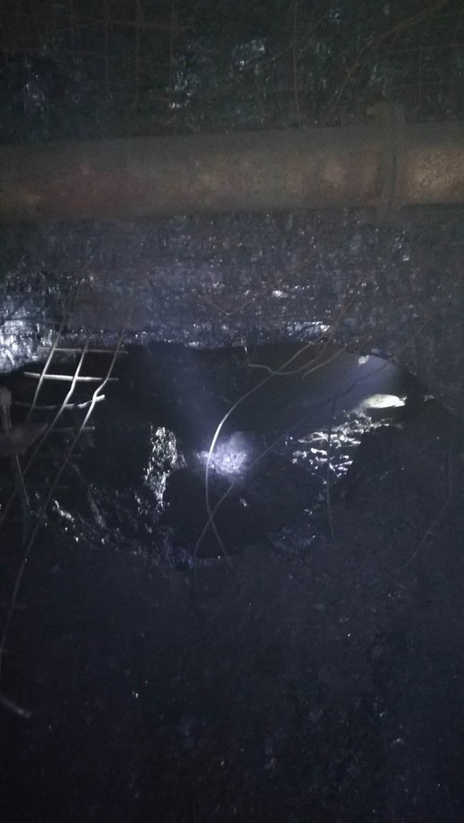 礦建三公司雙龍項目部3#聯絡巷與105運輸順槽順利貫通