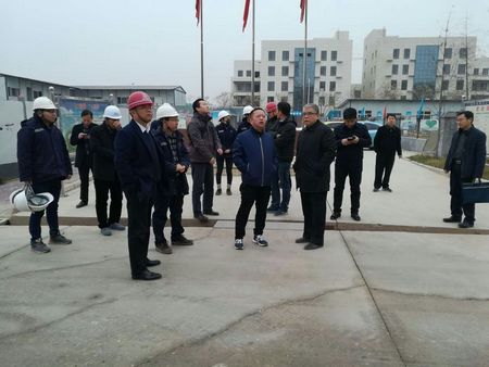 陜煤技術研究院院長閔小建一行蒞臨天工公司土建十五施工現(xiàn)場檢查指導工作