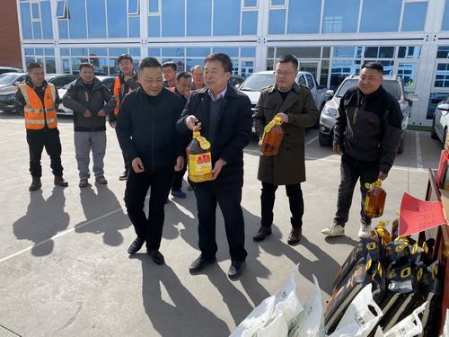 陜煤建設銅煤公司看望慰問春節堅守一線的項目部職工