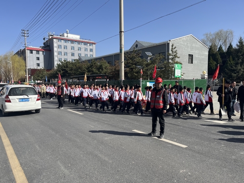 陜煤建設榆林公司第一項目部:開啟“守護模式”為學子們安全保駕護航 踐行國企社會擔當