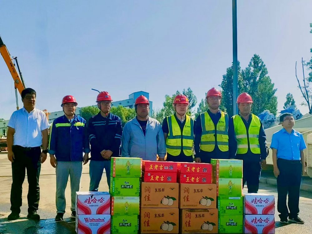 小保當礦業有限公司總經理薛曉強深入陜煤建設機電安裝公司施工現場慰問考察