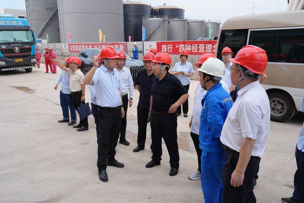 陜煤電力集團董事長馮平安一行深入陜煤建設石門電廠項目部及汨羅電廠項目部檢查指導工作