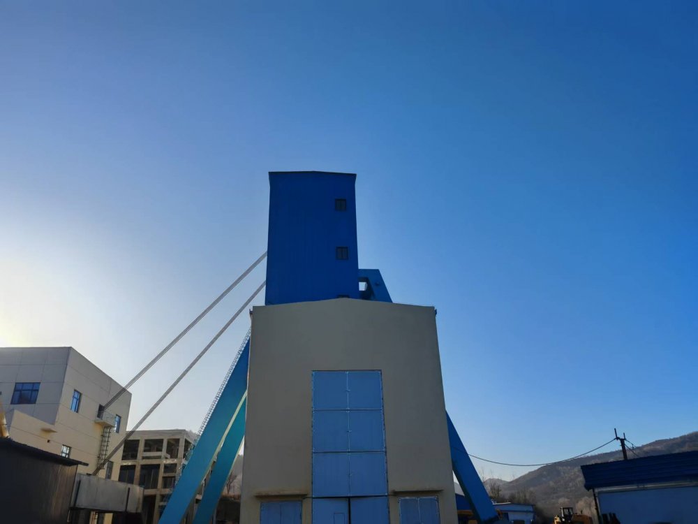 陜煤建設(shè)礦建三公司刷新封閉井架工程新標(biāo)桿