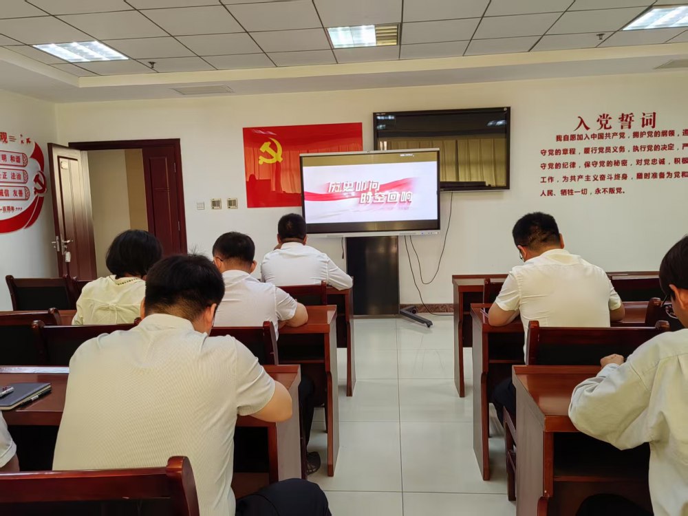 陜煤建設(shè)煤礦運(yùn)營服務(wù)分公司：踐行雷鋒精神 激揚(yáng)奮進(jìn)力量