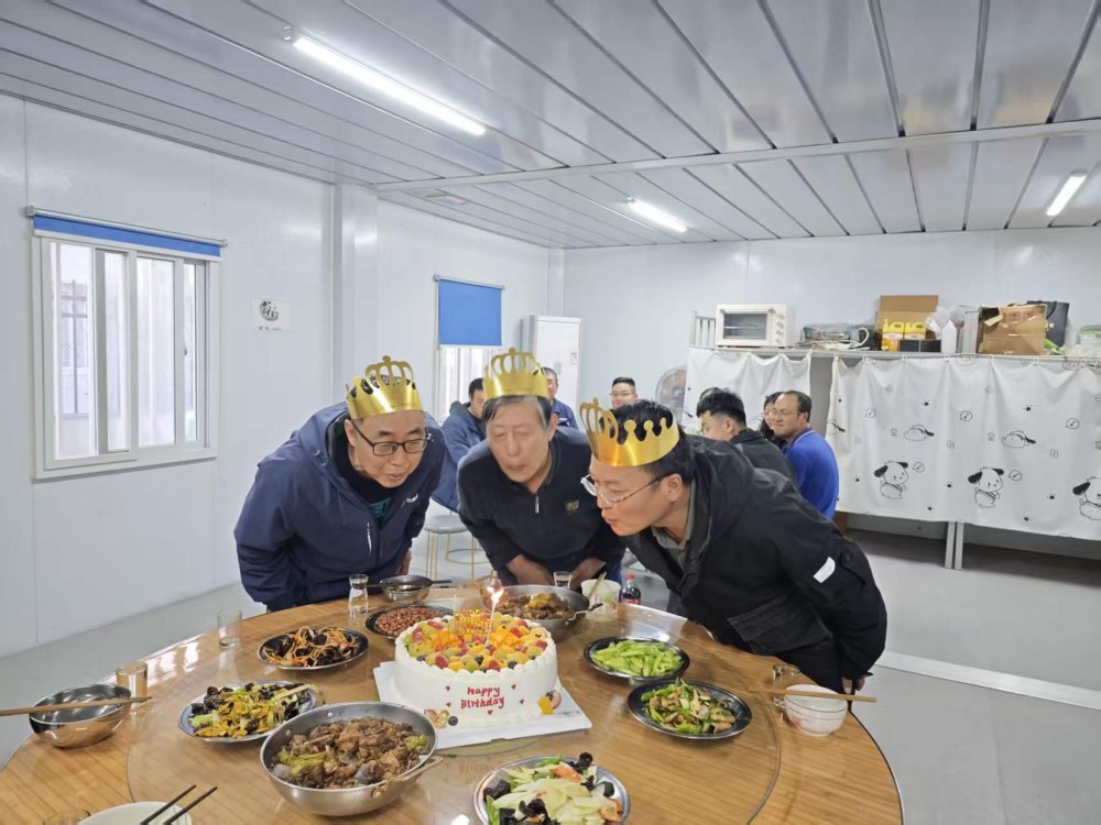 陜煤建設(shè)韓城分公司土建四項(xiàng)目部：春風(fēng)化雨潤心田 真情服務(wù)暖人心