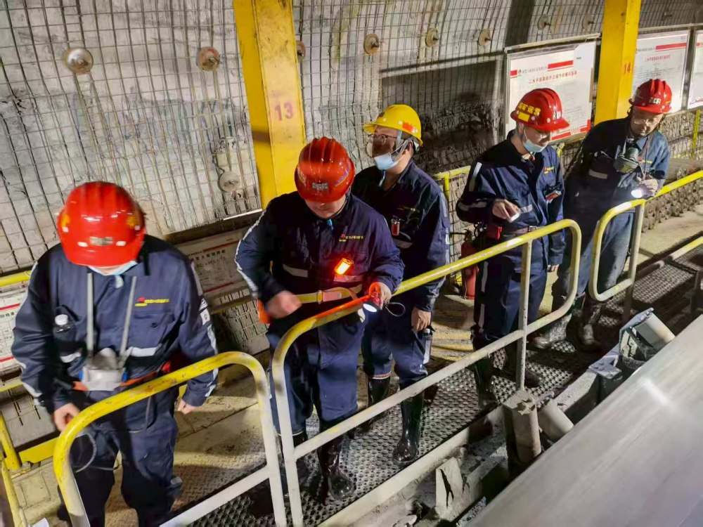 陜煤建設煤礦運營服務分公司：TBM全斷面掘進機單班進尺突破8.5米