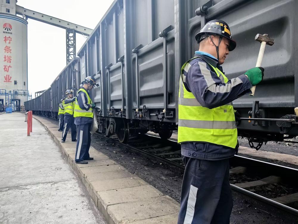 陜煤建設洗選煤運營公司檸條塔運營項目部：春日奮戰守一線  實干保產顯擔當